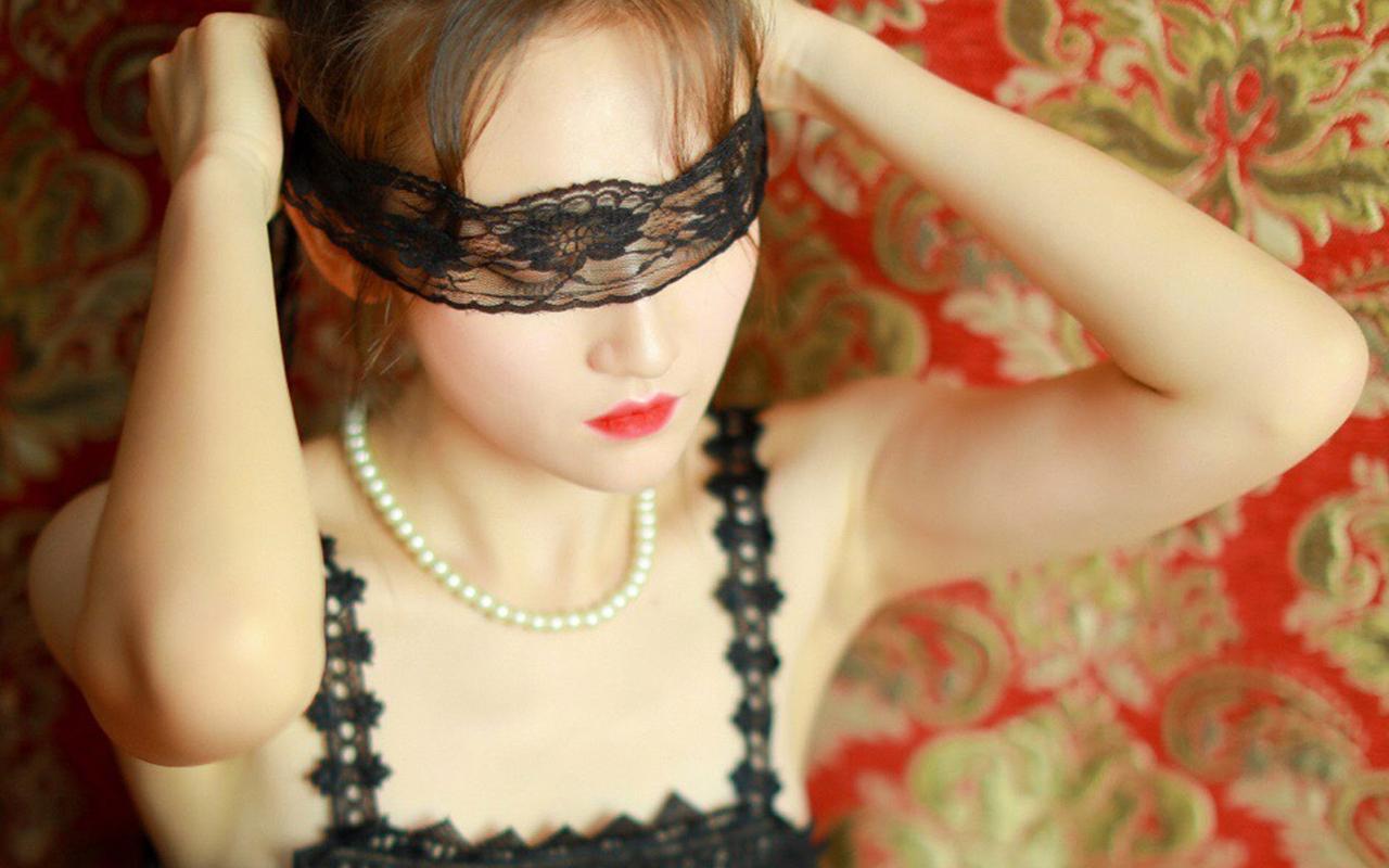 引领时尚潮流的美女直播平台：乌贼live